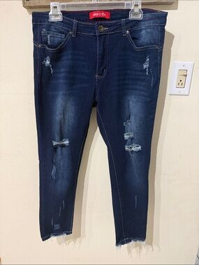 GOGO Star Dark Blue Distressed Cropped Skinny Jeans